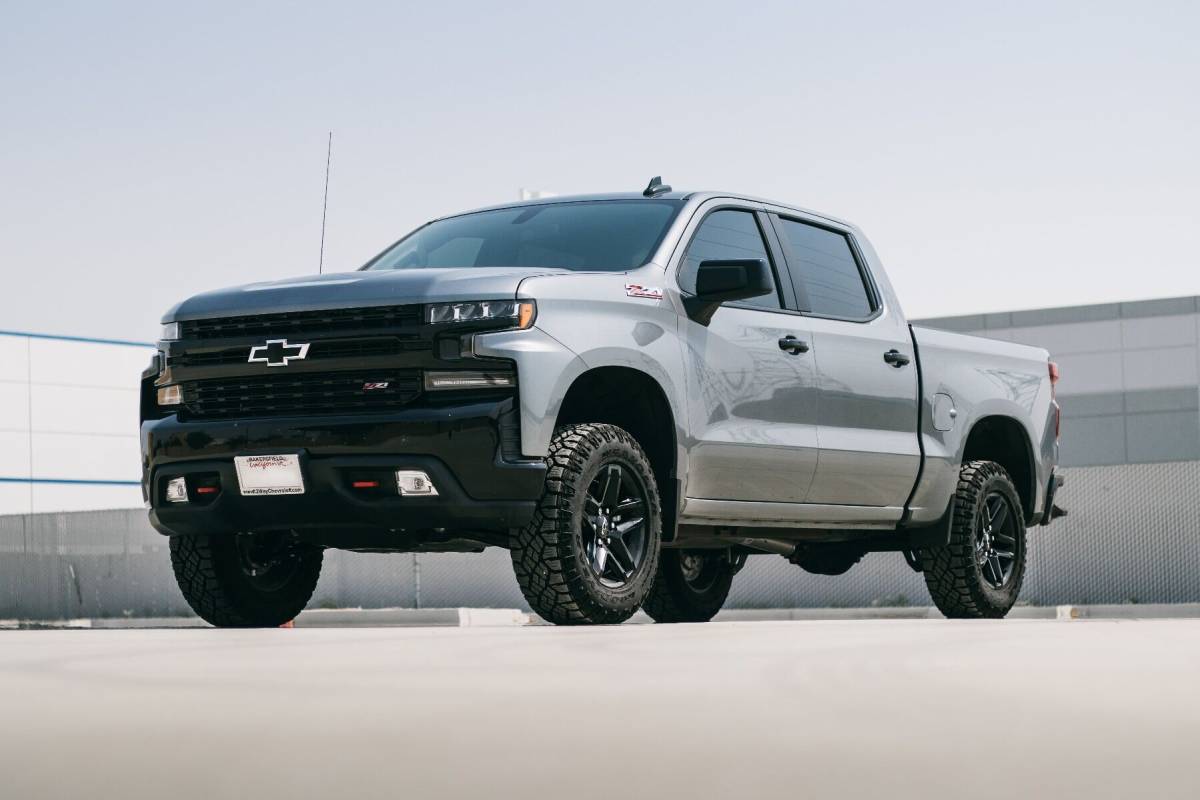 Image of Cognito Motorsports 1" Standard Leveling Lift Kit For 2019-2020 Chevy/GMC 1500