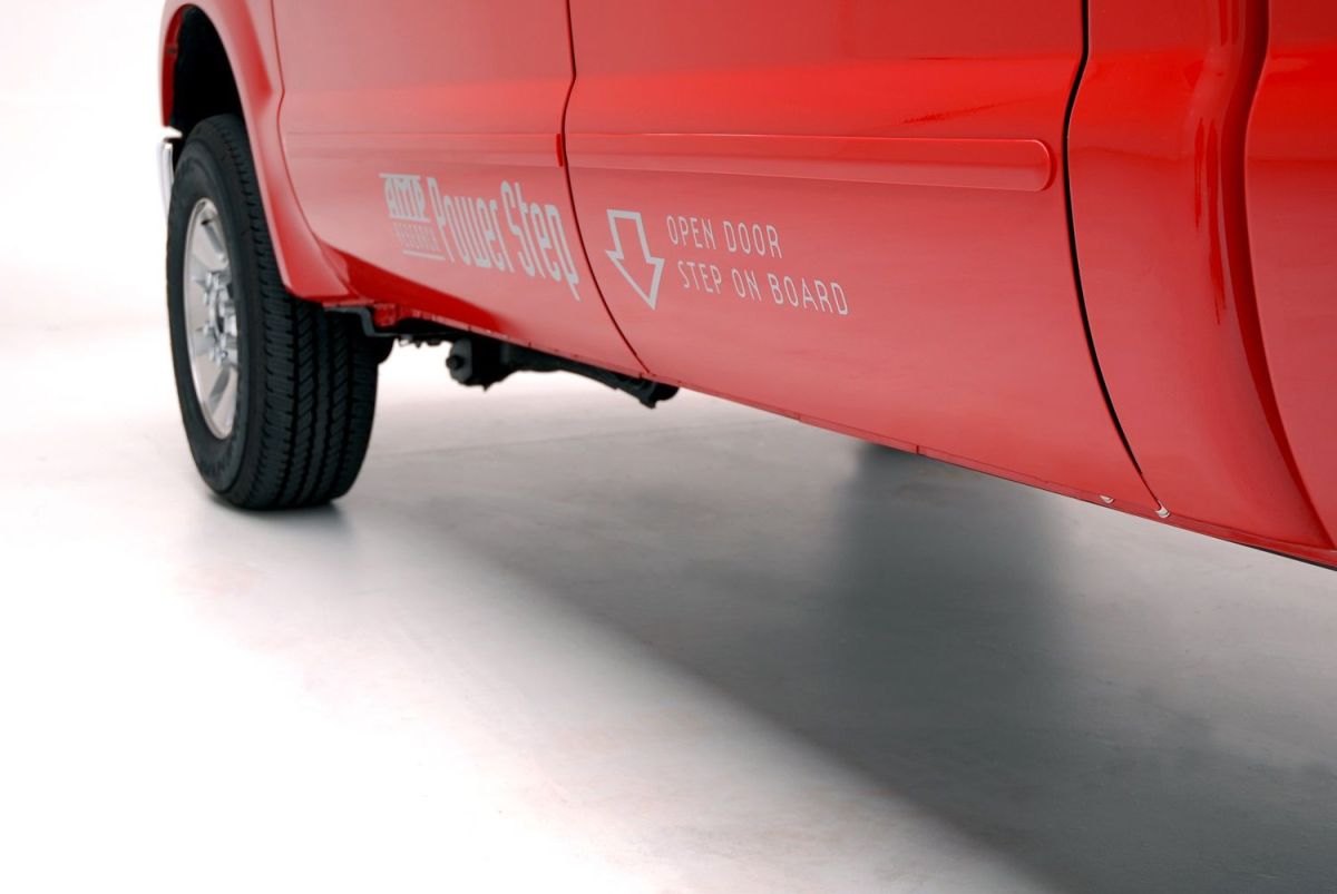 Amp Research - AMP Research Plug N Play PowerStep Electric Running Boards For 99-07 Ford Super Duty & Excursion