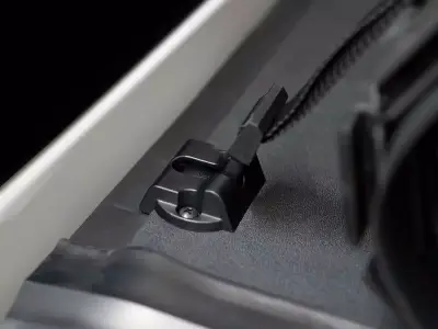 BakFlip Revolver X4S Aluminum Tonneau Cover For 2014-2018 GM 1500 6' 6" Bed - Image 7